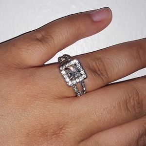 Platinum engagement ring was resized